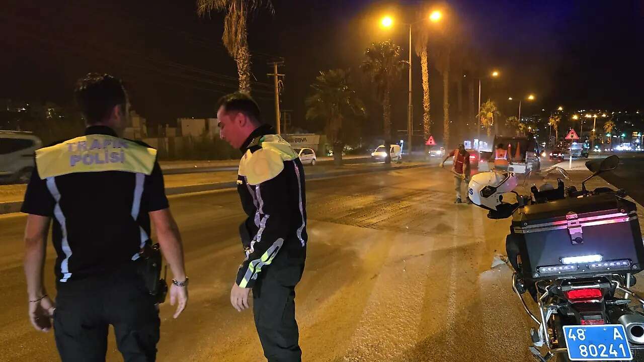 Muğla'da Yola Dökülen Yağ Kazaya Neden Oldu 2